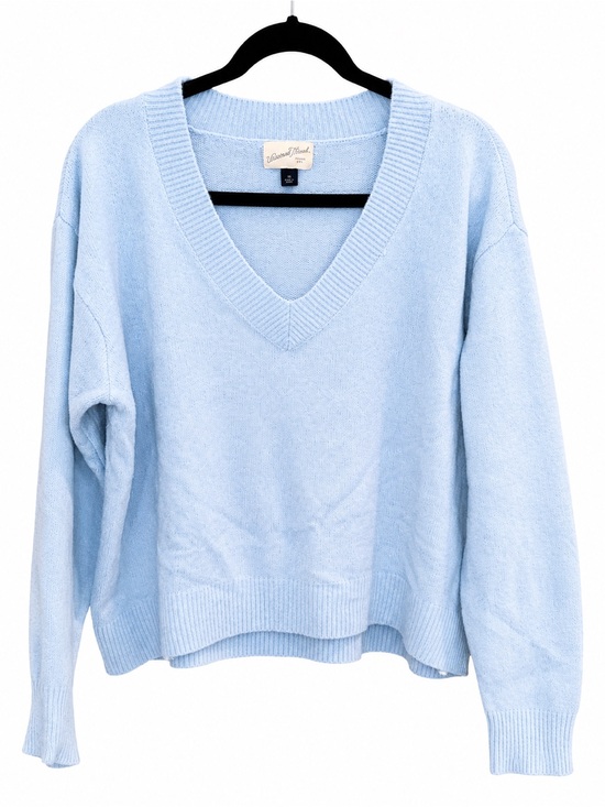 Universal Thread Sweaters - Universal Thread Pastel Blue V-Neck Sweater